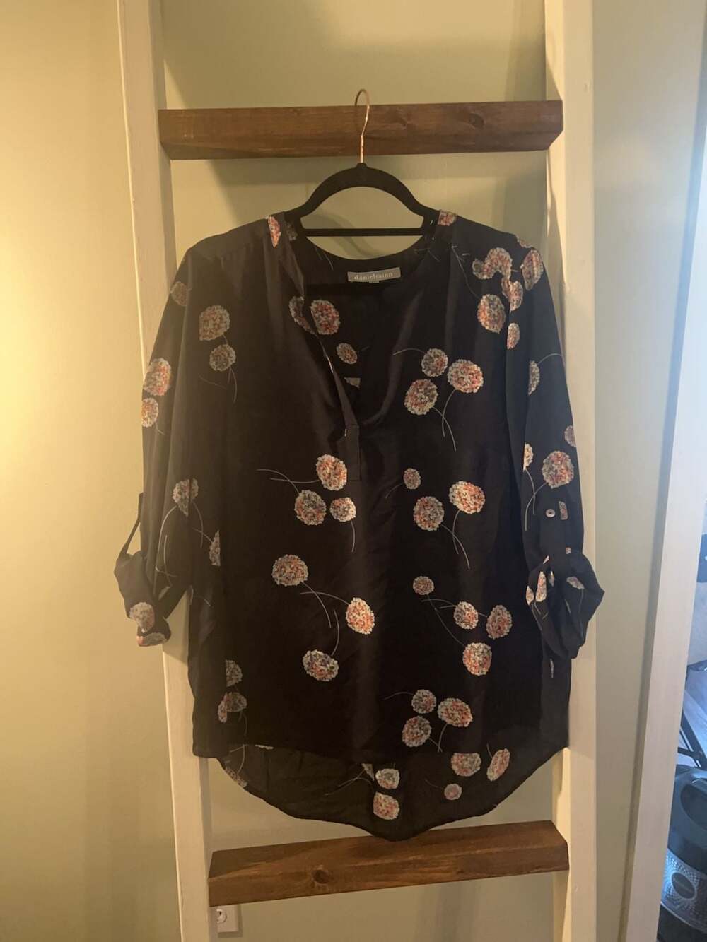 Daniel Rainn Floral Print Roll Tab Sleeve Blouse Size L